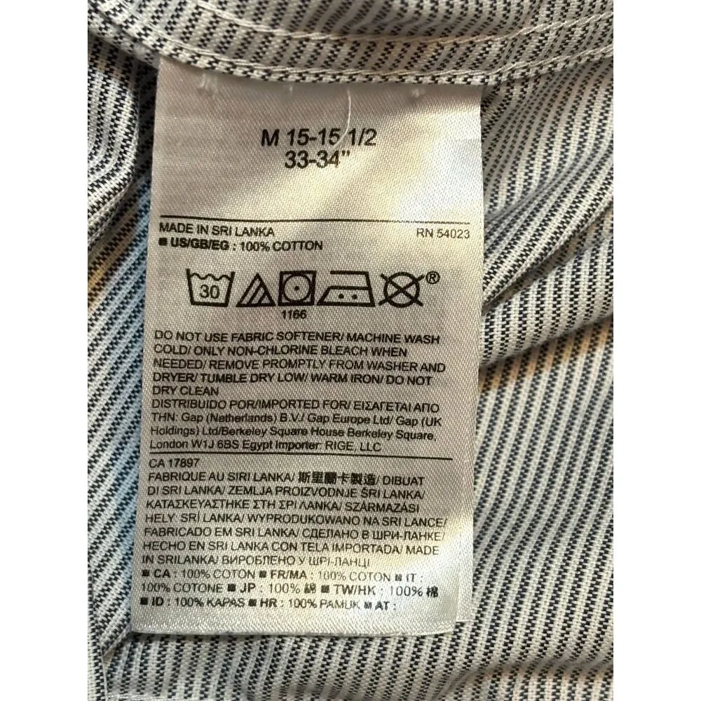 Banana Republic Men’s M Non-Iron Slim Fit Blue White Micro Stripe Shirt